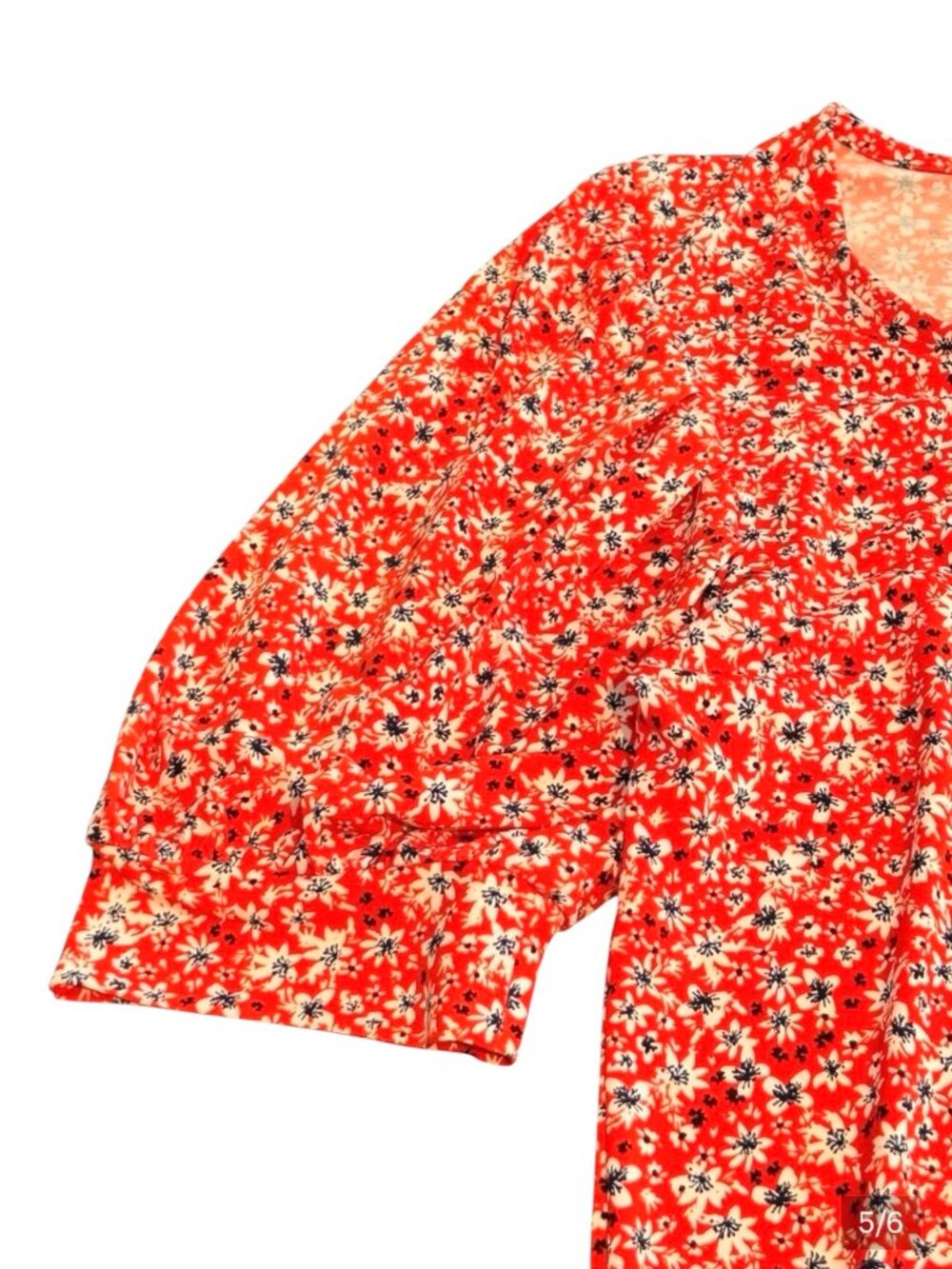 CECE Blouse Puff sleeves Pull over Scoop neck Floral Daisies Medium Like new - Picture 4 of 6